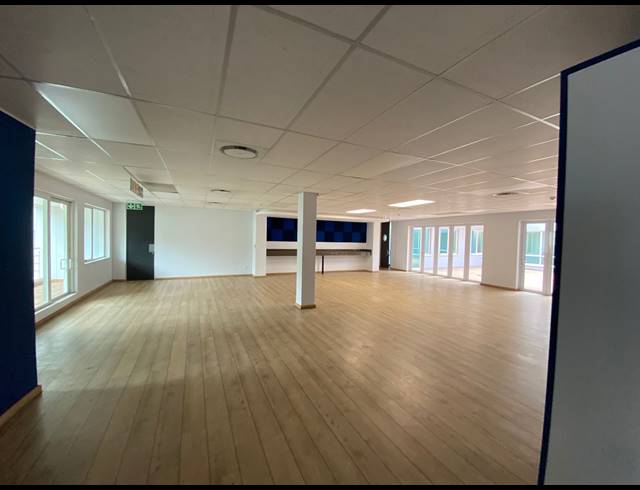 907M² OFFICE TO LET IN SANDTON CENTRAL
